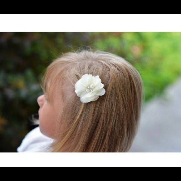 Gift with Purchase - Picture 1 of 6